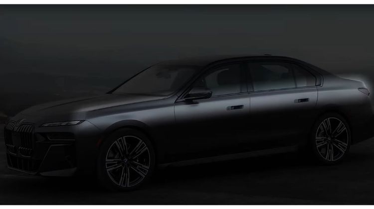 อดีตนักออกแบบ BMW ชี้ ดีไซน์ภายนอกของ 7-Series ใหม่น่าสนใจ แต่กระจังหน้าใหญ่ไปนิด