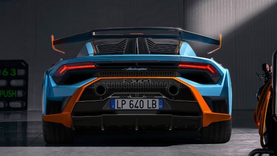 2021 Lamborghini Huracan STO ภายนอก 008