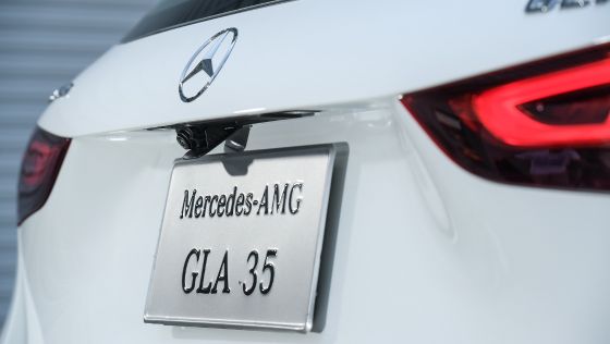 2021 Mercedes-Benz GLA-Class 35 AMG 4MATIC ภายนอก 009