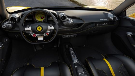 2020 Ferrari F8 Spider 3.9 V8 Turbo ภายใน 002