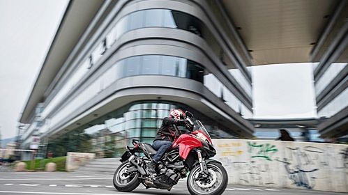 Ducati Multistrada 950 Red Adventure Toring 2017 ภายนอก 005