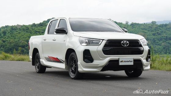 2021 Toyota Hilux Revo Double Cab 4x2 2.8 GR Sport AT ภายนอก 003